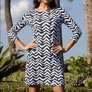 Lilly Pulitzer 3/4 Sleeve Patterned Navy Dress in Medium